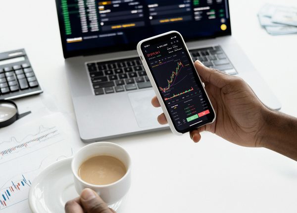 Maximisez vos gains en trading grâce à ces conseils indispensables